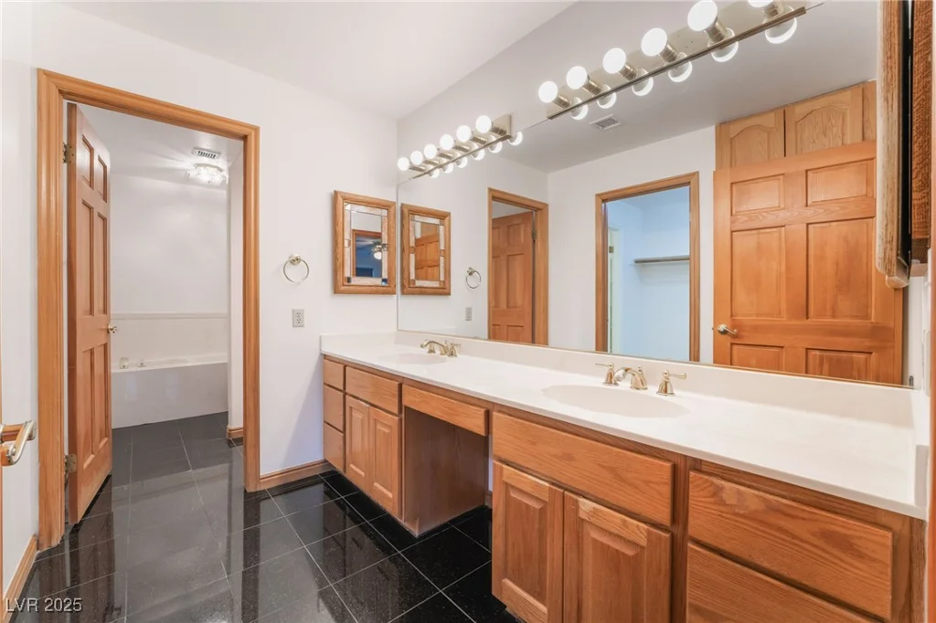 1044 Geranium, Henderson, NV 89011