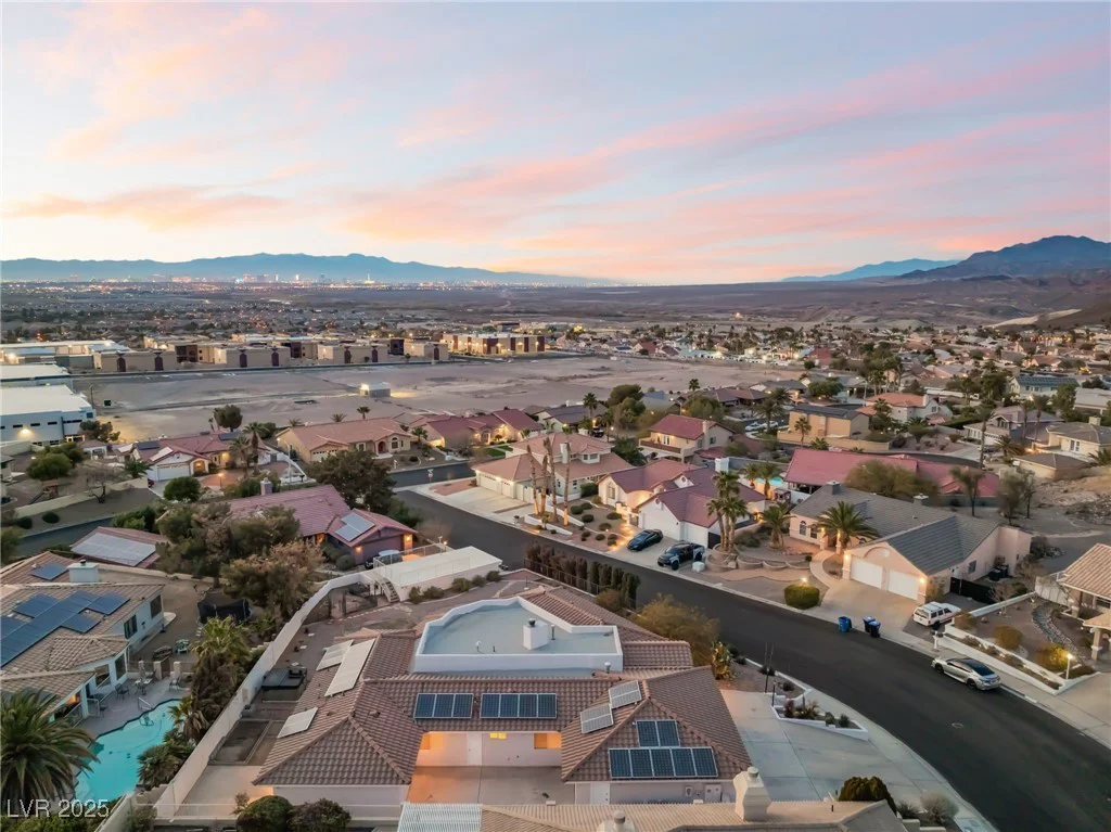 1044 Geranium, Henderson, NV 89011