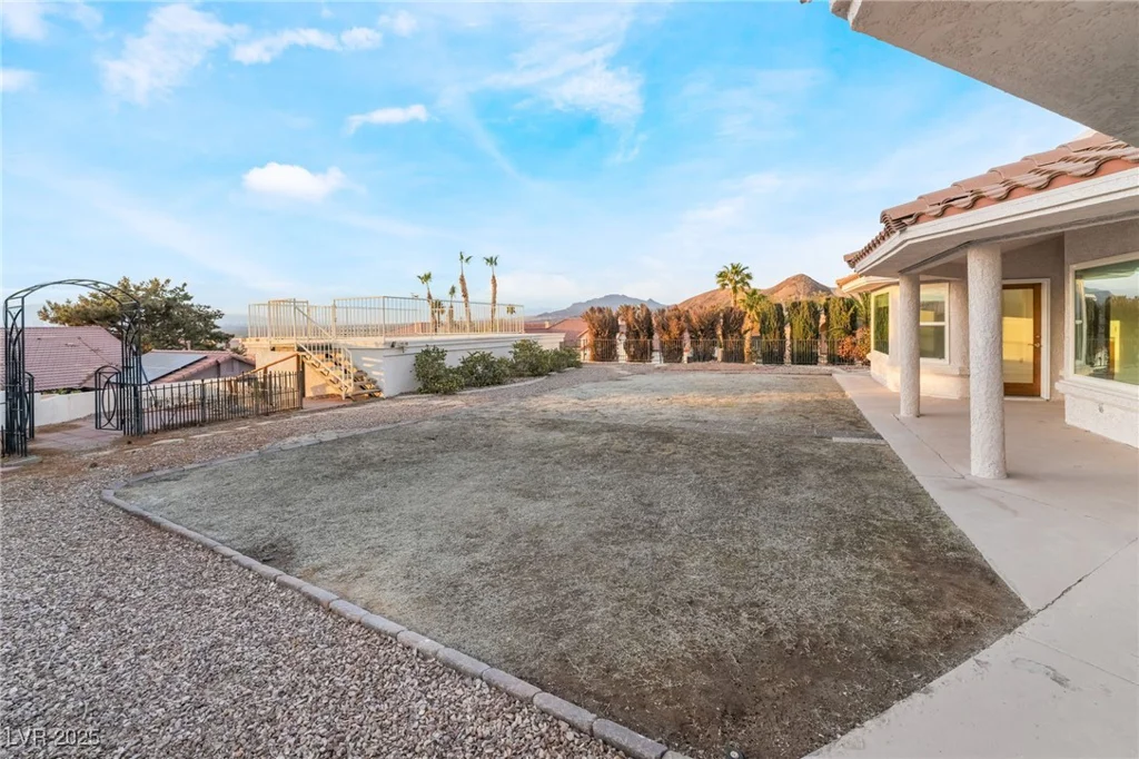 1044 Geranium, Henderson, NV 89011