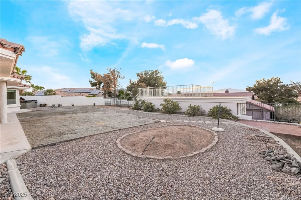 1044 Geranium, Henderson, NV 89011