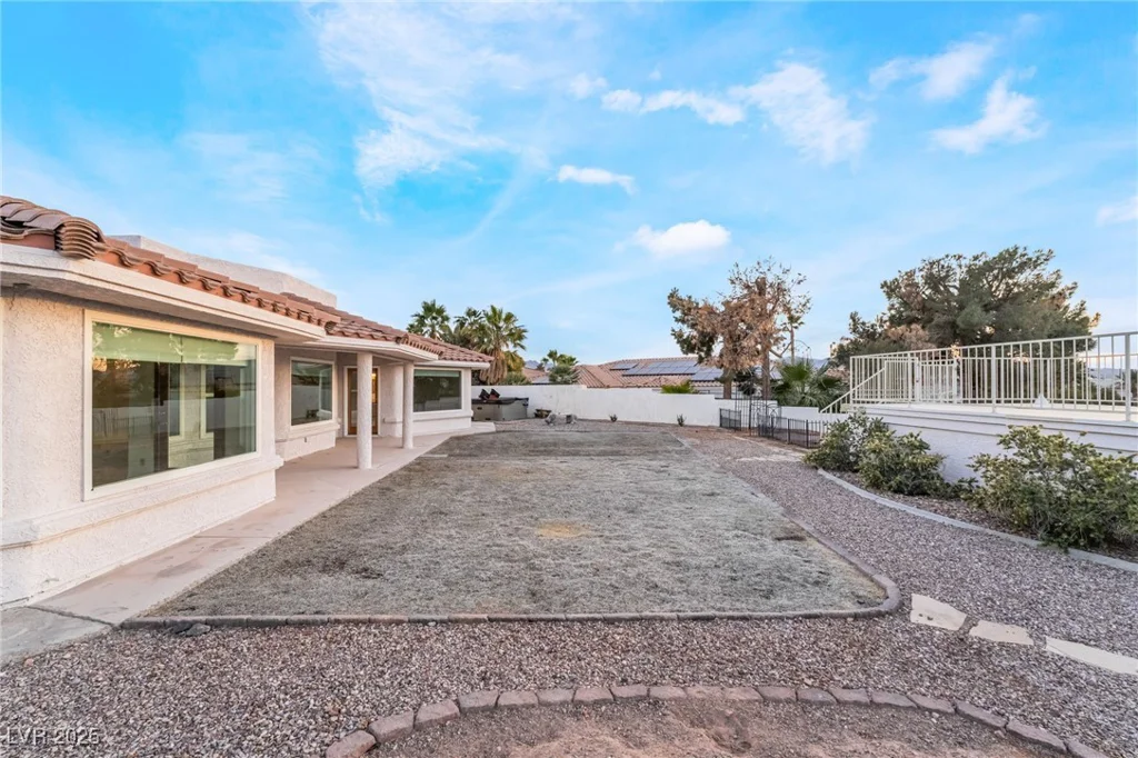 1044 Geranium, Henderson, NV 89011