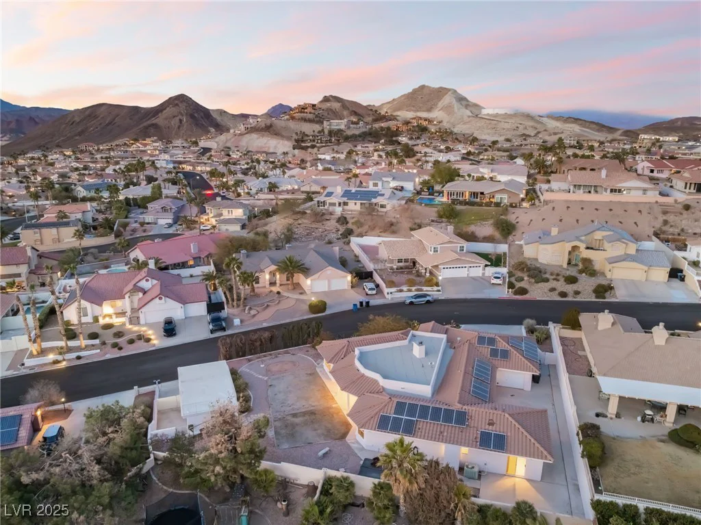 1044 Geranium, Henderson, NV 89011