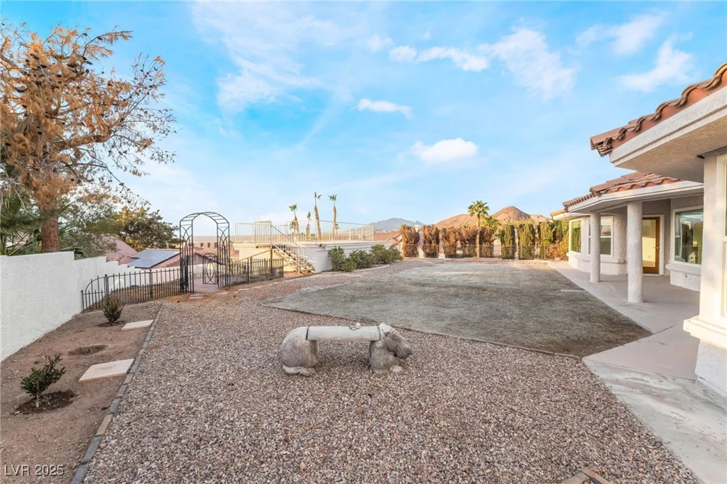 1044 Geranium, Henderson, NV 89011