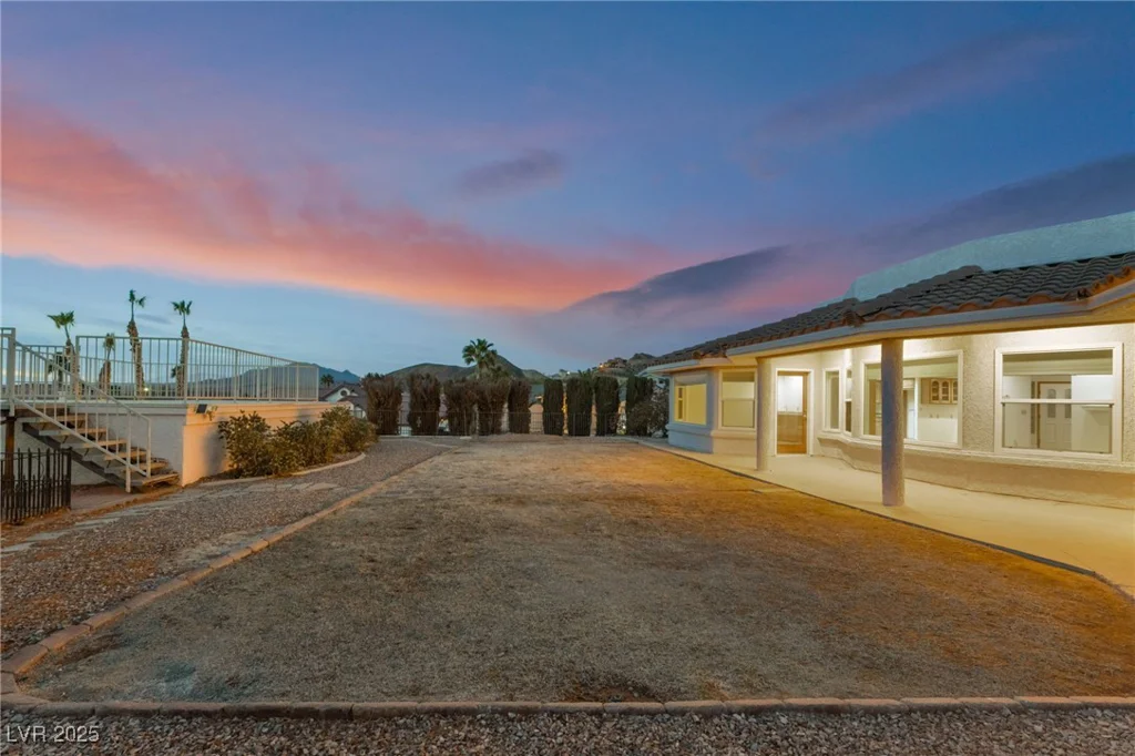 1044 Geranium, Henderson, NV 89011