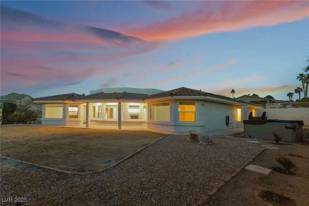 1044 Geranium, Henderson, NV 89011