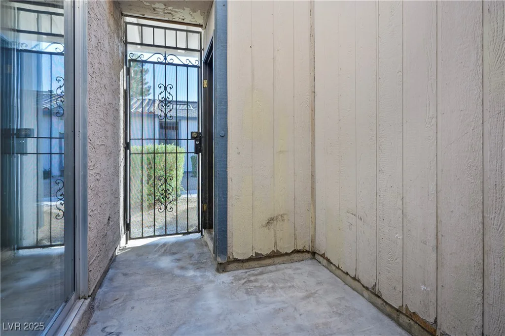 253 Lamb, Las Vegas, NV 89110