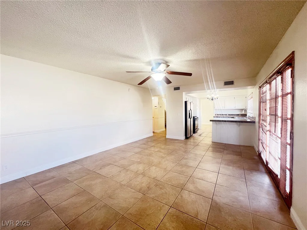 4684 Trevins, Las Vegas, NV 89103
