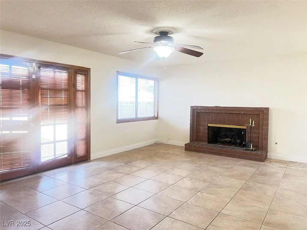 4684 Trevins, Las Vegas, NV 89103