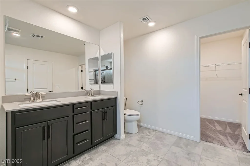 2962 Torreon, Las Vegas, NV 89121