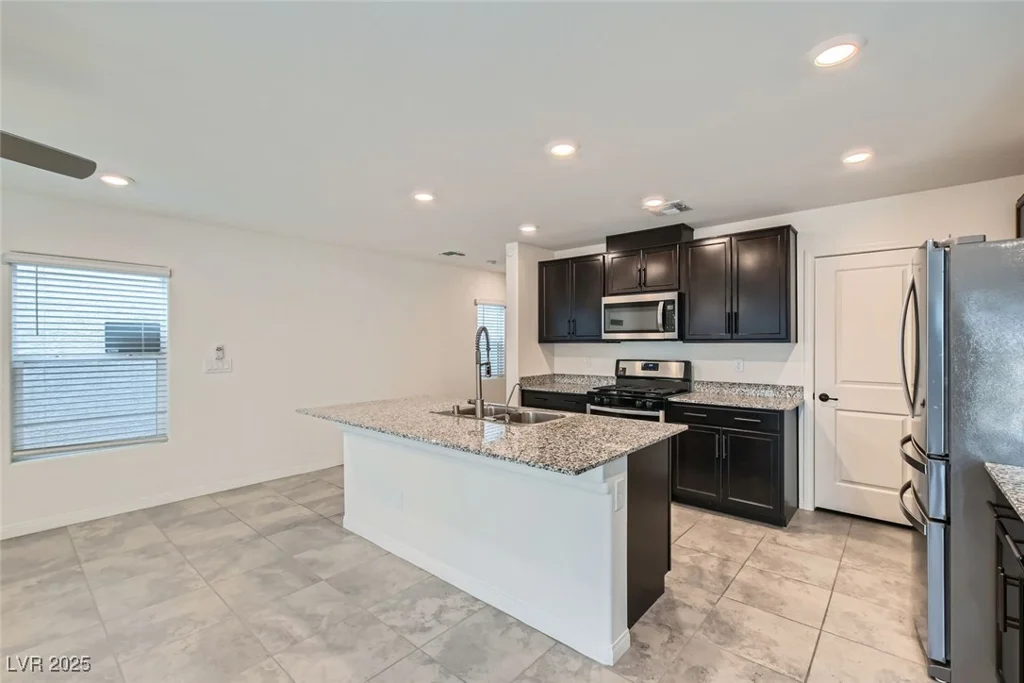 2962 Torreon, Las Vegas, NV 89121