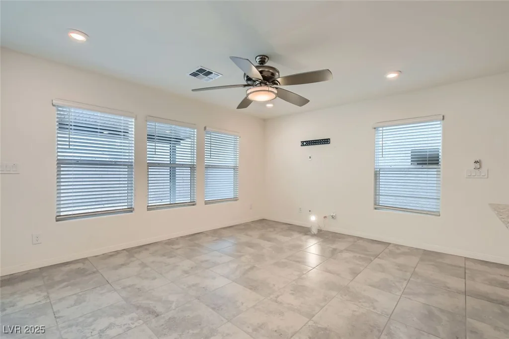 2962 Torreon, Las Vegas, NV 89121