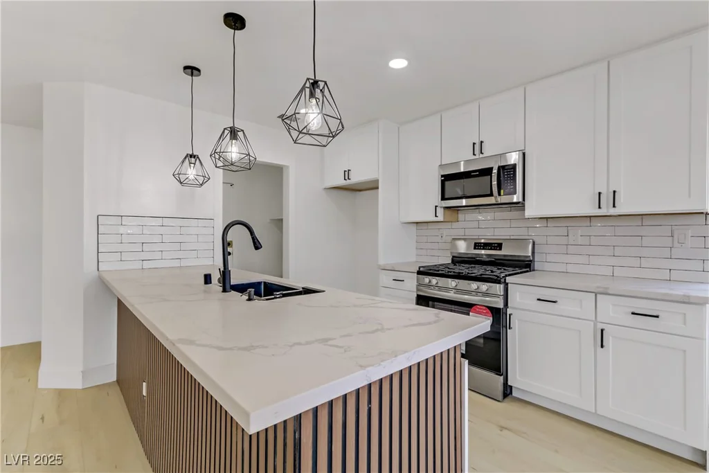2220 Patriotic, North Las Vegas, NV 89032
