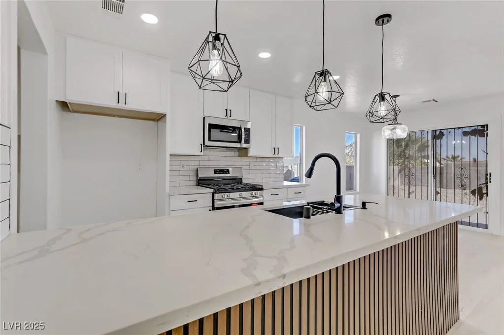 2220 Patriotic, North Las Vegas, NV 89032