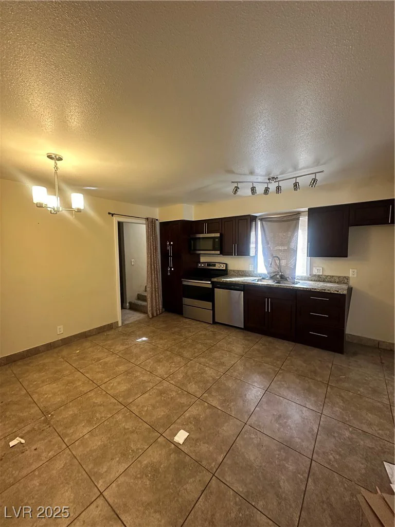 3551 Rio Mayo, Las Vegas, NV 89121
