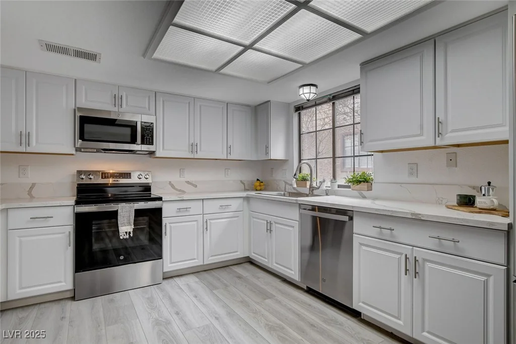 3449 Lorilou, Las Vegas, NV 89121