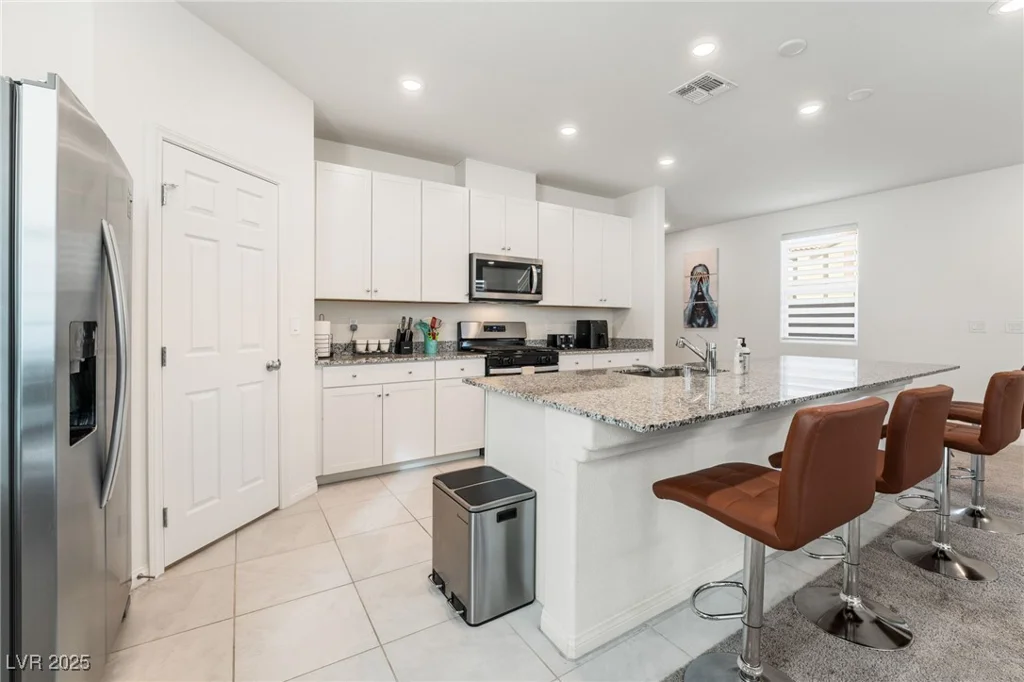 7281 Saxby, Las Vegas, NV 89113