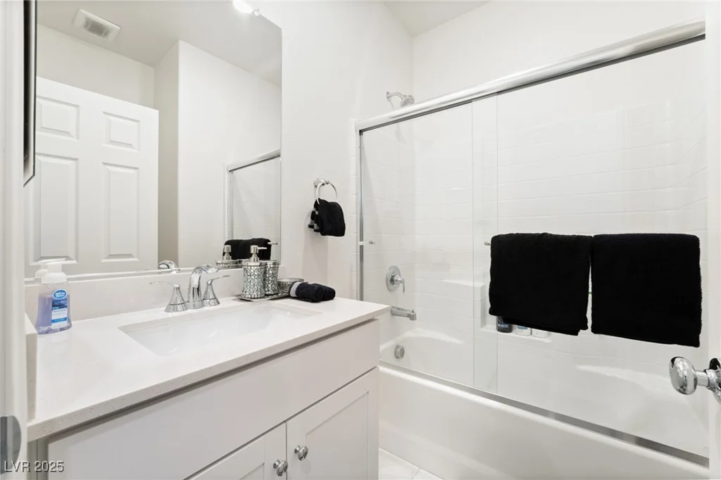 7281 Saxby, Las Vegas, NV 89113