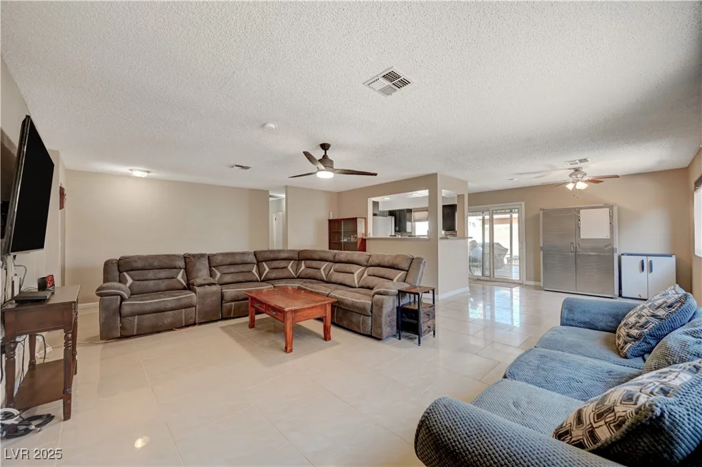 3910 Geist, Las Vegas, NV 89115