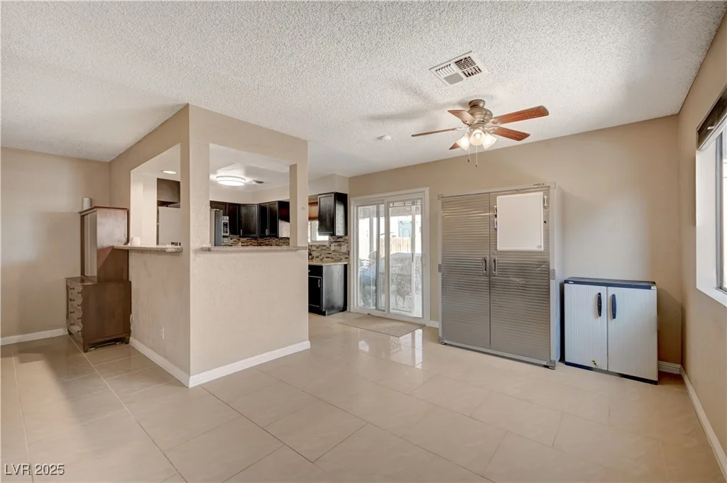 3910 Geist, Las Vegas, NV 89115