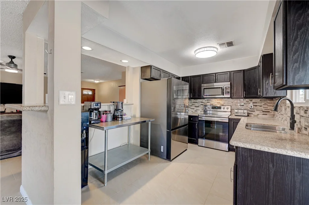 3910 Geist, Las Vegas, NV 89115