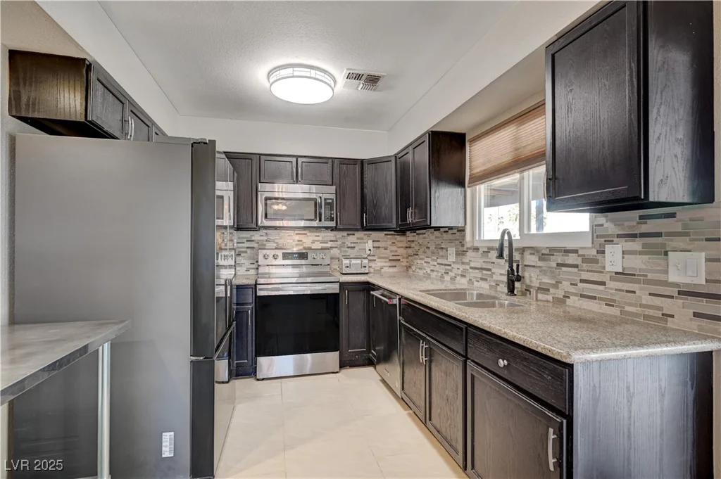 3910 Geist, Las Vegas, NV 89115