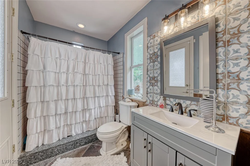 2049 Troon, Henderson, NV 89074