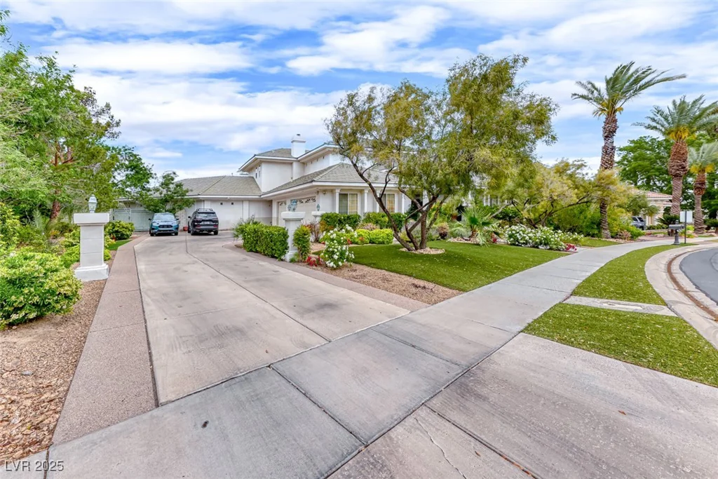 2049 Troon, Henderson, NV 89074