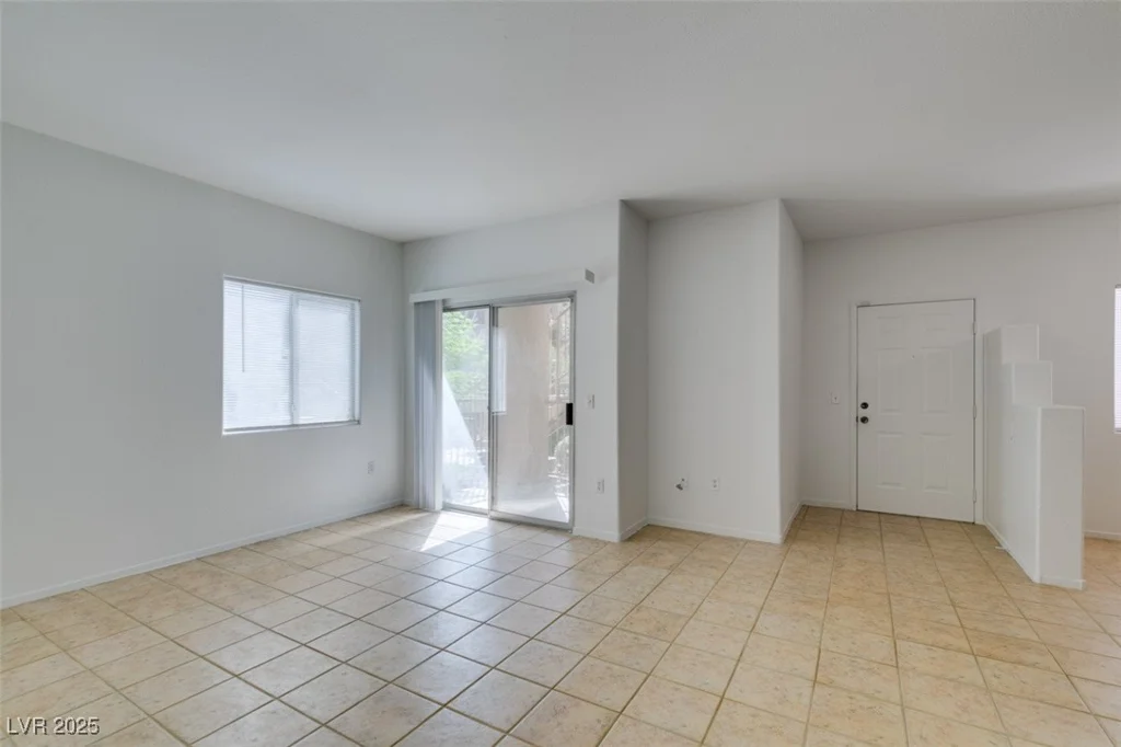 2110 Los Feliz, Las Vegas, NV 89156