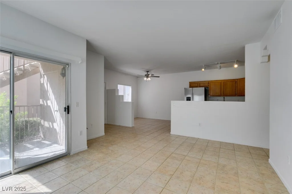 2110 Los Feliz, Las Vegas, NV 89156