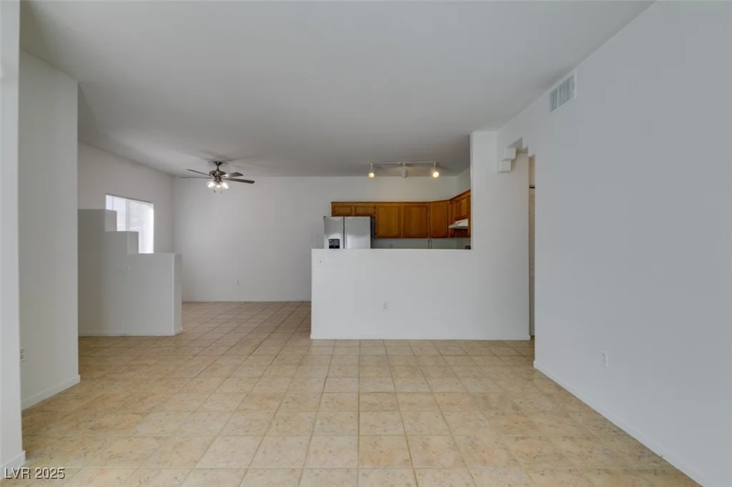 2110 Los Feliz, Las Vegas, NV 89156