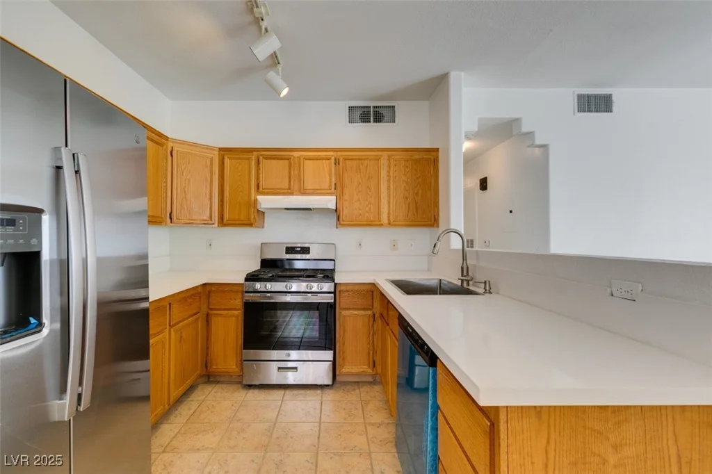2110 Los Feliz, Las Vegas, NV 89156