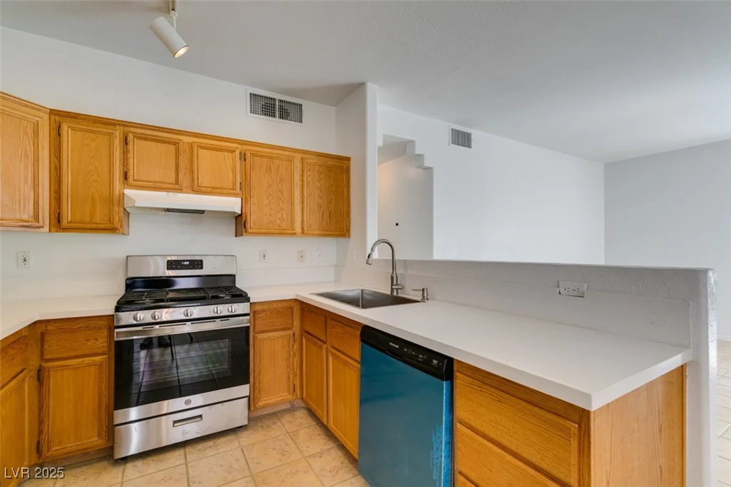 2110 Los Feliz, Las Vegas, NV 89156