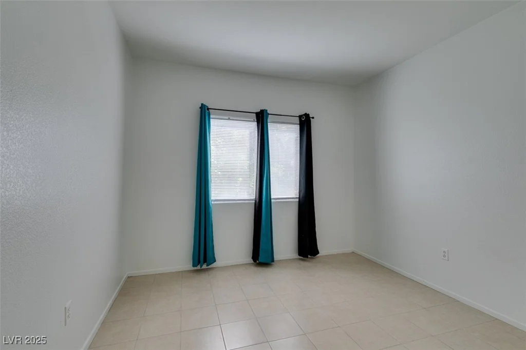 2110 Los Feliz, Las Vegas, NV 89156