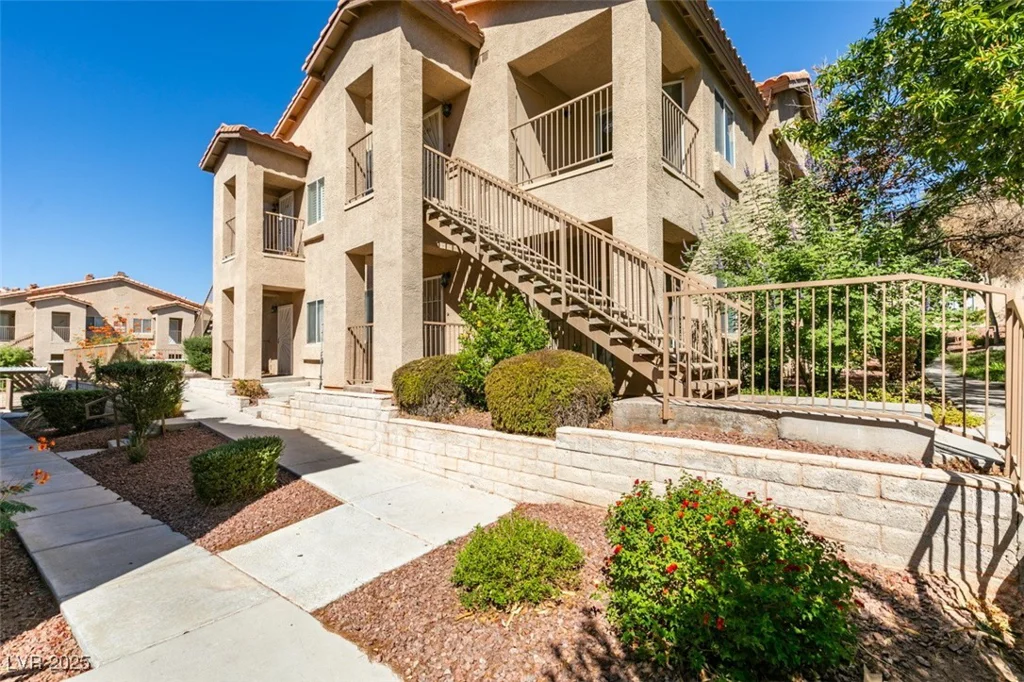 2110 Los Feliz, Las Vegas, NV 89156