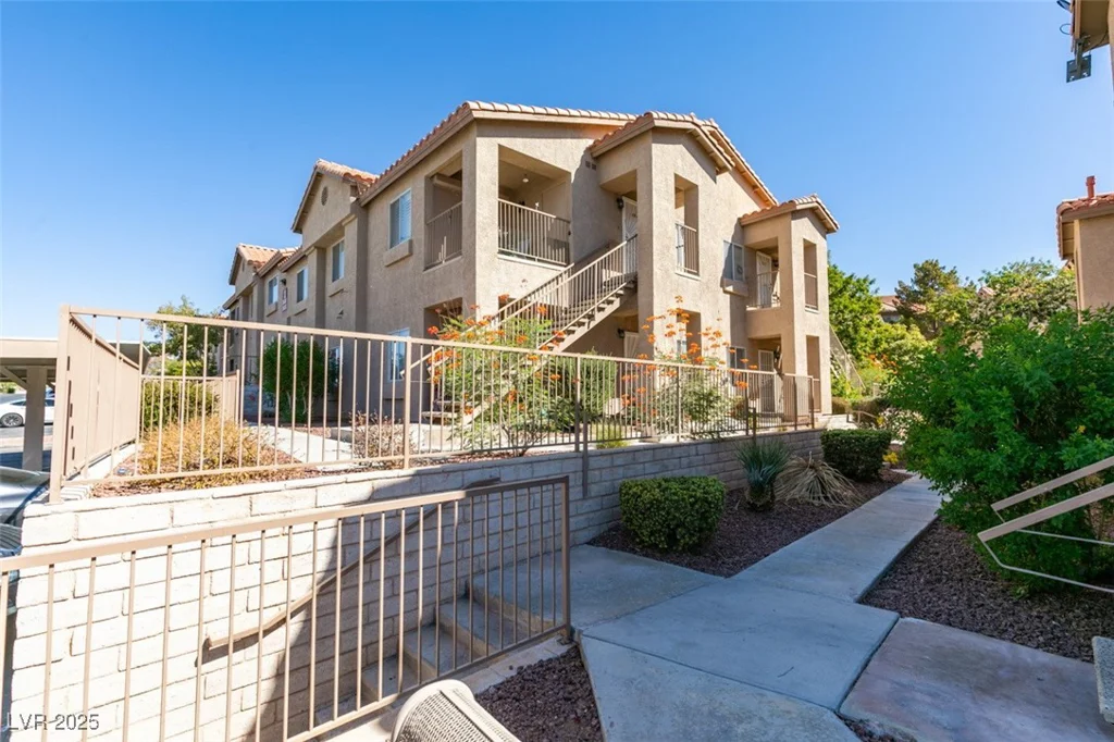 2110 Los Feliz, Las Vegas, NV 89156