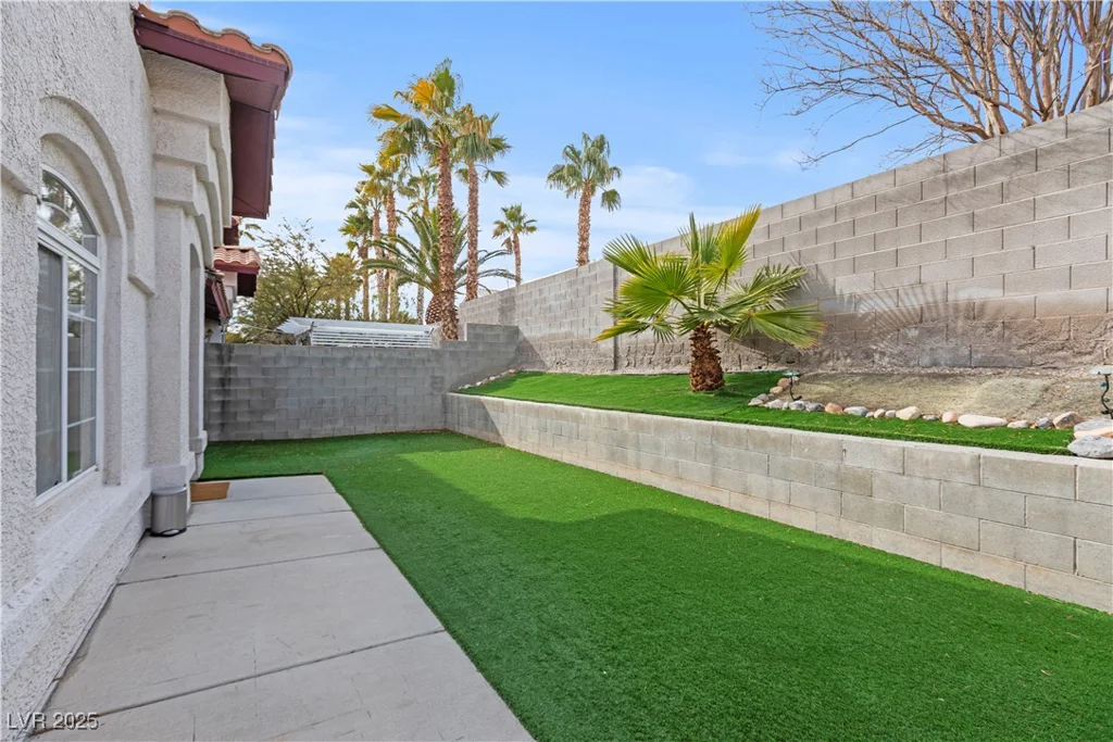 3883 Starfield, Las Vegas, NV 89147