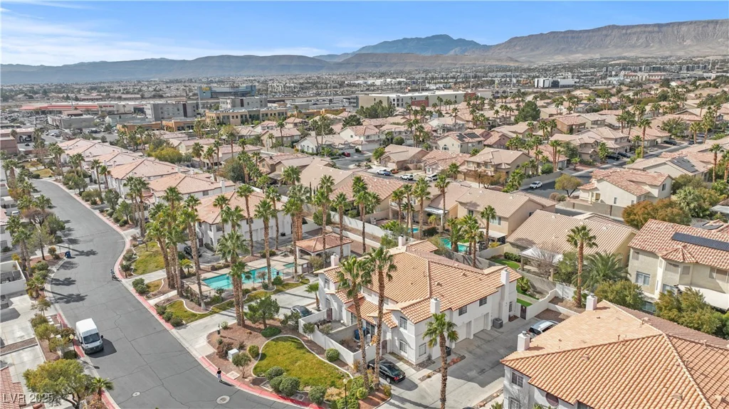 3883 Starfield, Las Vegas, NV 89147