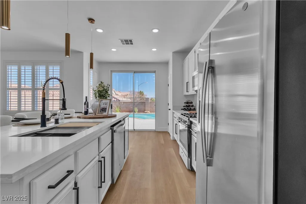 3596 April Springs, Las Vegas, NV 89147