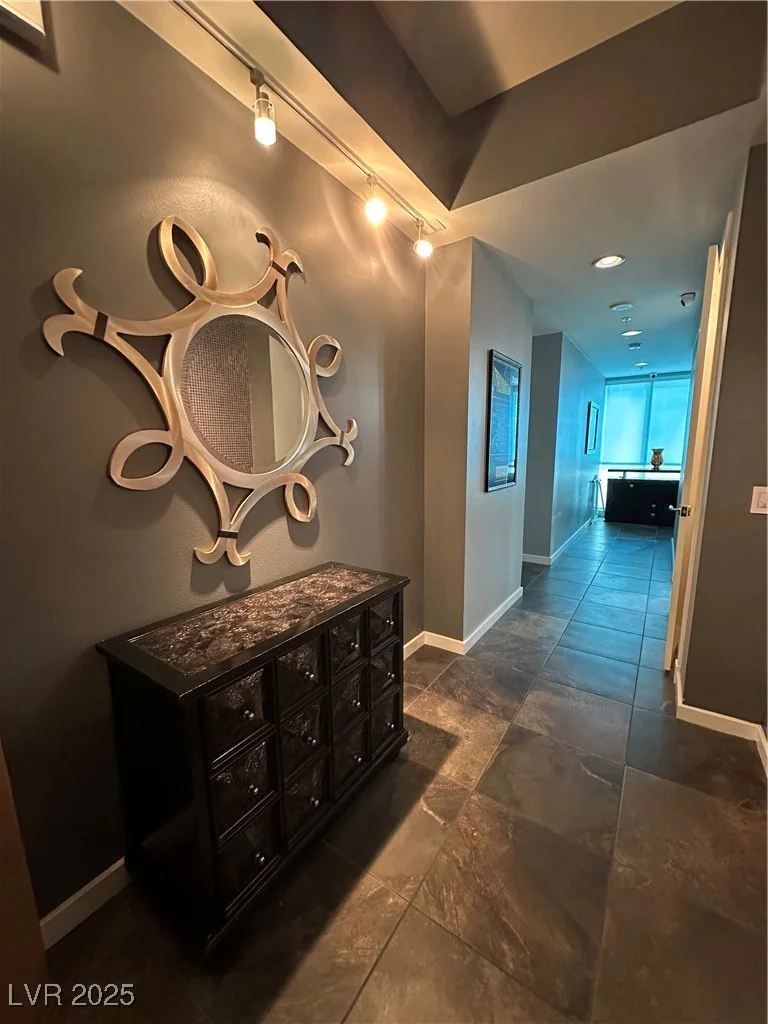 4575 Dean Martin, Las Vegas, NV 89103