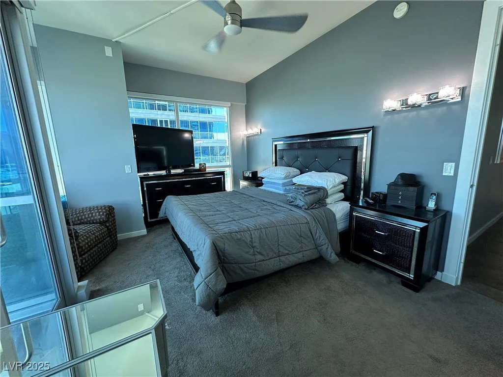 4575 Dean Martin, Las Vegas, NV 89103