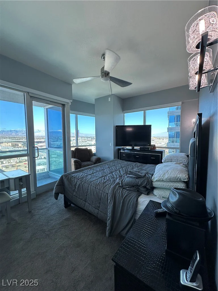 4575 Dean Martin, Las Vegas, NV 89103