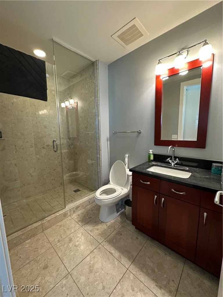 4575 Dean Martin, Las Vegas, NV 89103