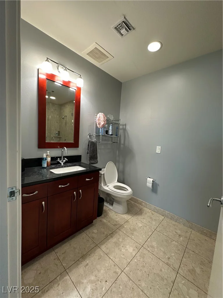 4575 Dean Martin, Las Vegas, NV 89103