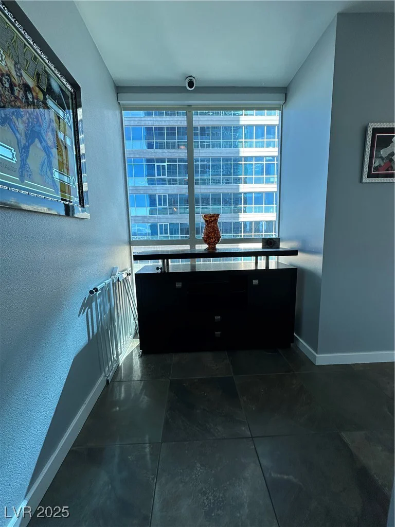 4575 Dean Martin, Las Vegas, NV 89103