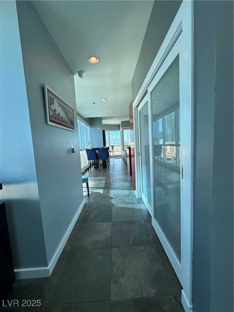 4575 Dean Martin, Las Vegas, NV 89103