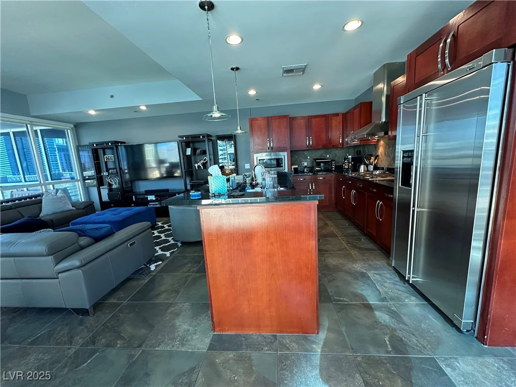 4575 Dean Martin, Las Vegas, NV 89103