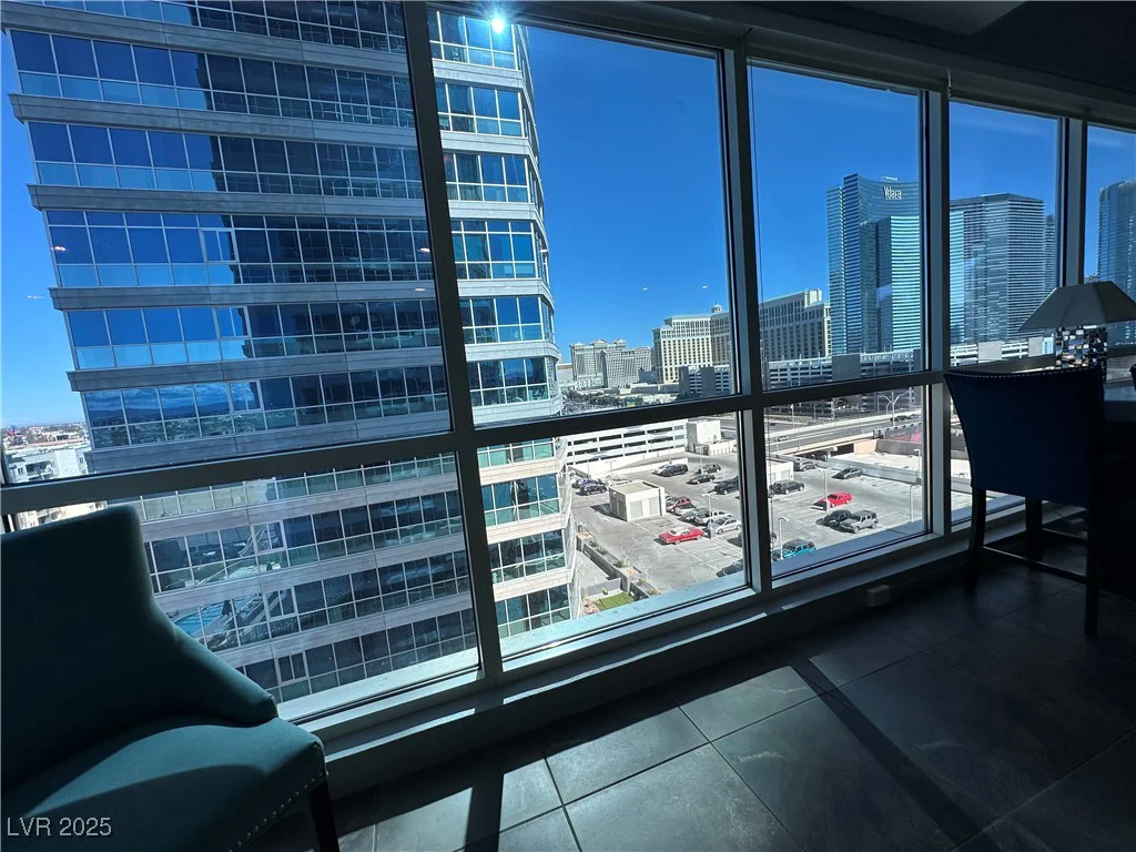 4575 Dean Martin, Las Vegas, NV 89103