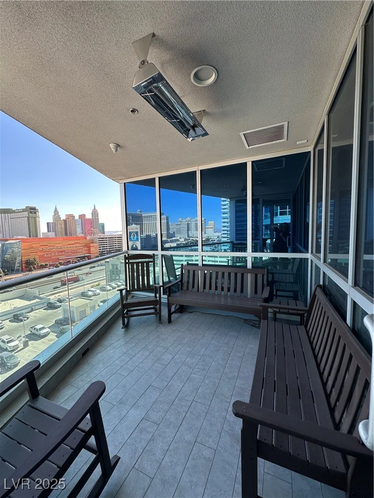 4575 Dean Martin, Las Vegas, NV 89103