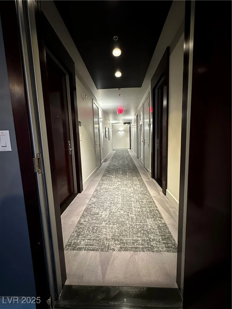 4575 Dean Martin, Las Vegas, NV 89103