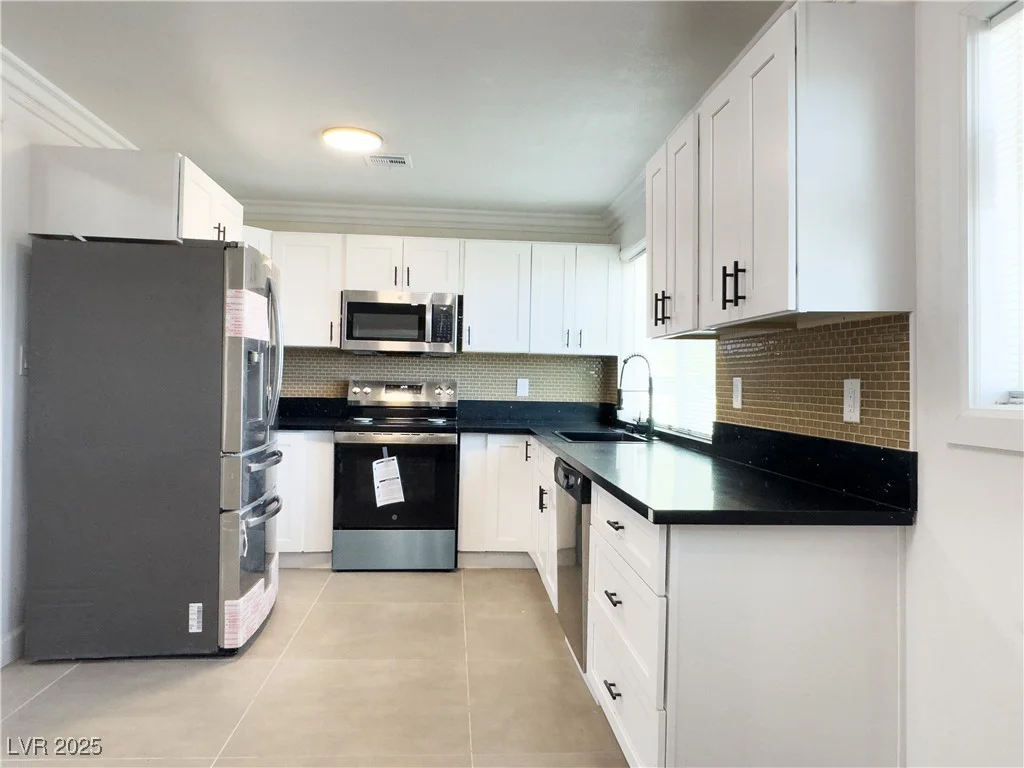 1470 Sutton, Pahrump, NV 89048